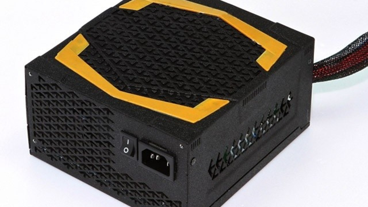 FSP AURUM Xilenser 500-watt 80 PLUS Gold Power Supply Review