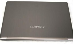 GIGABYTE U2442F Ultrabook Laptop Review