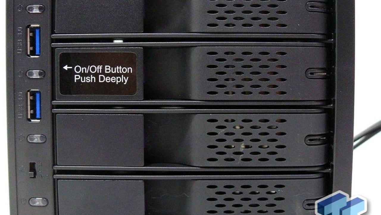 ICYDOCK FlexCage MB974SP SATA Backplane Module Review