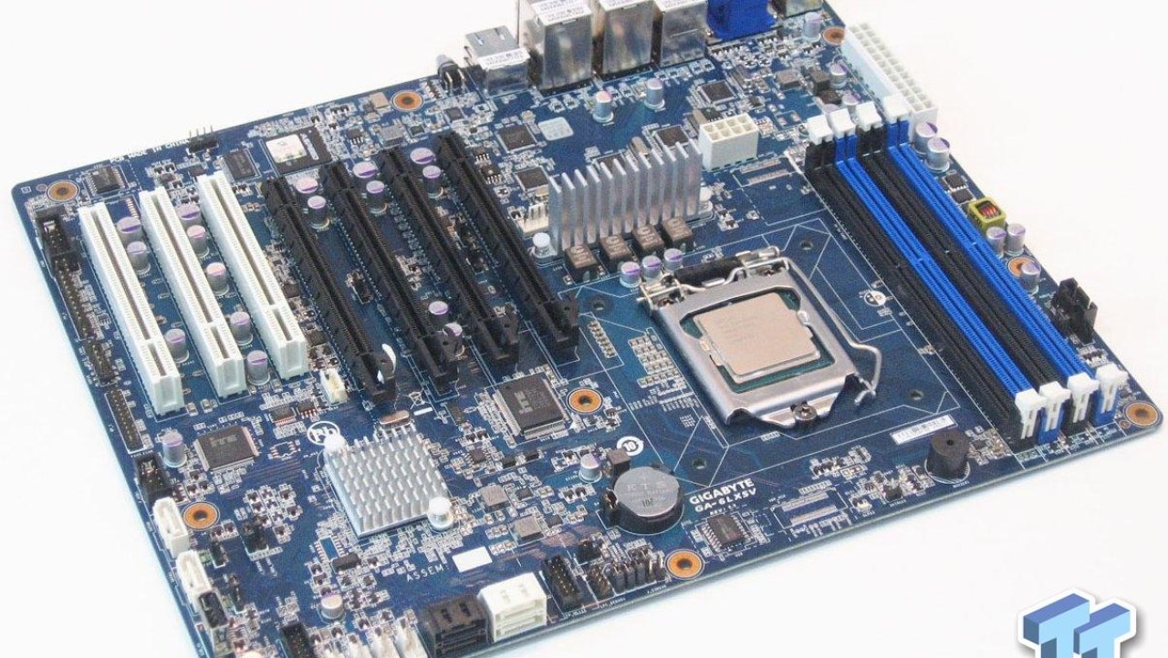 GIGABYTE GA-6LXSV Haswell Xeon Server Motherboard Review