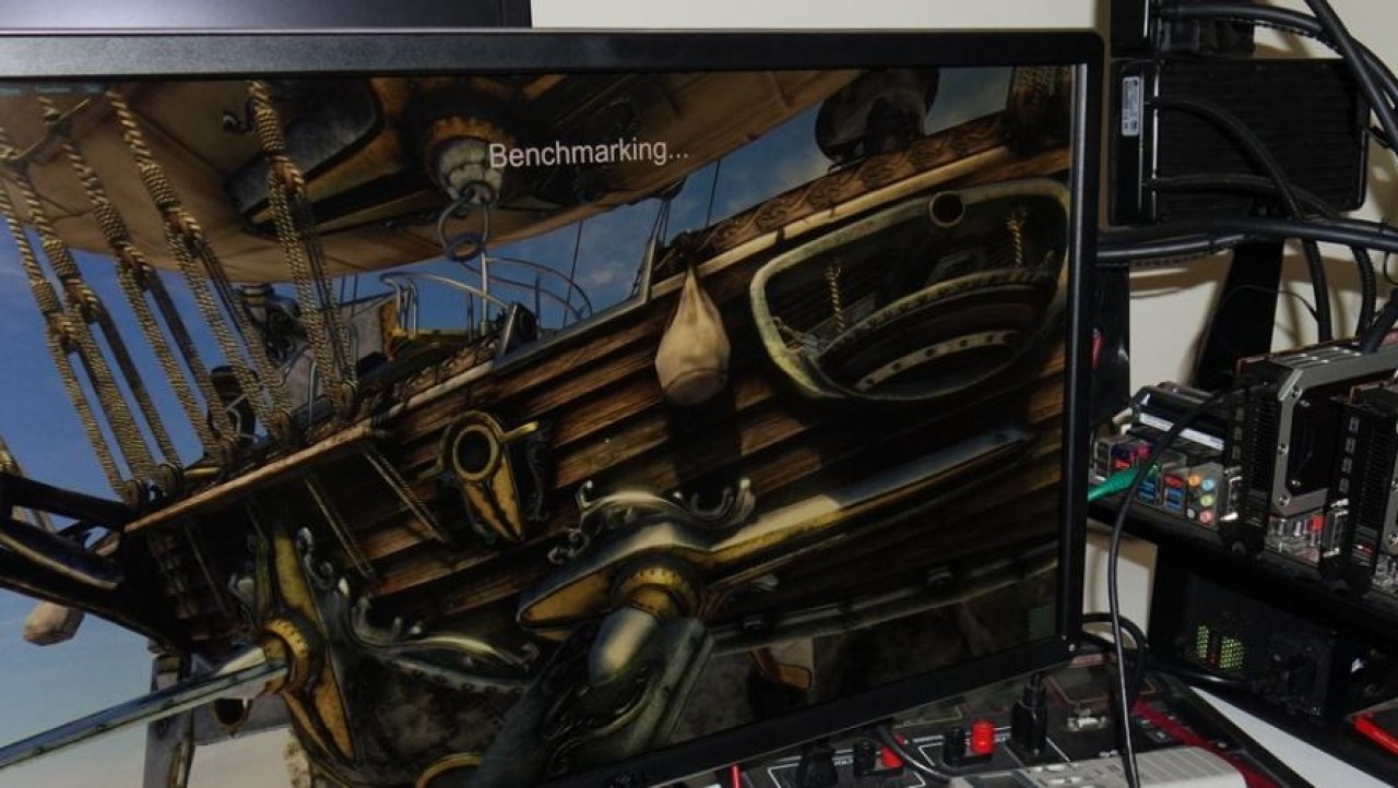 4K Showdown: Sapphire Radeon R9 295X2 8GB vs. 295X2 8GB in CrossFireX