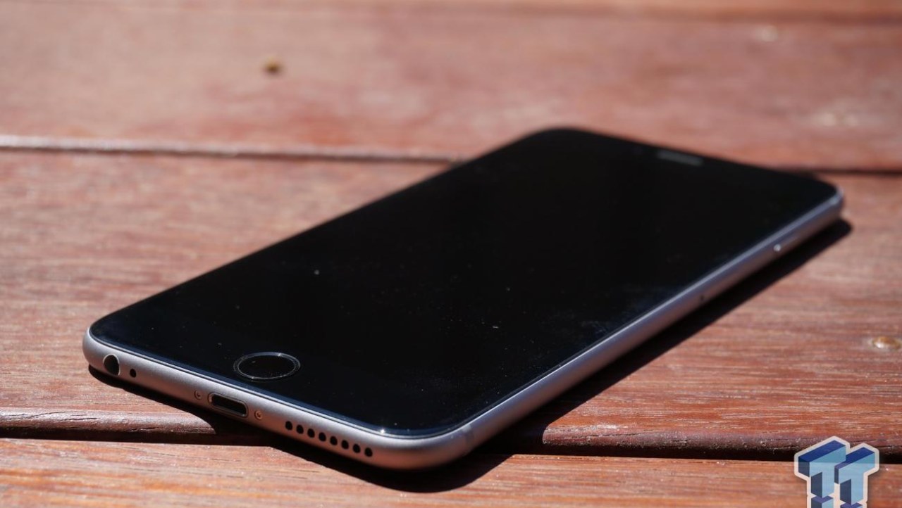 Apple iPhone 6 Plus Smartphone Unboxing & First Impressions