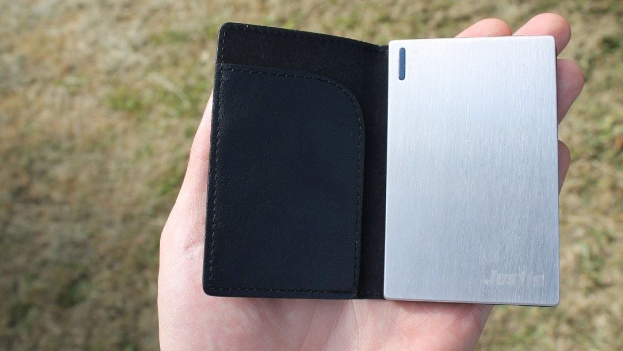 Justin 2,000mAh Ultra Slim Power Bank Mobile Battery Review
