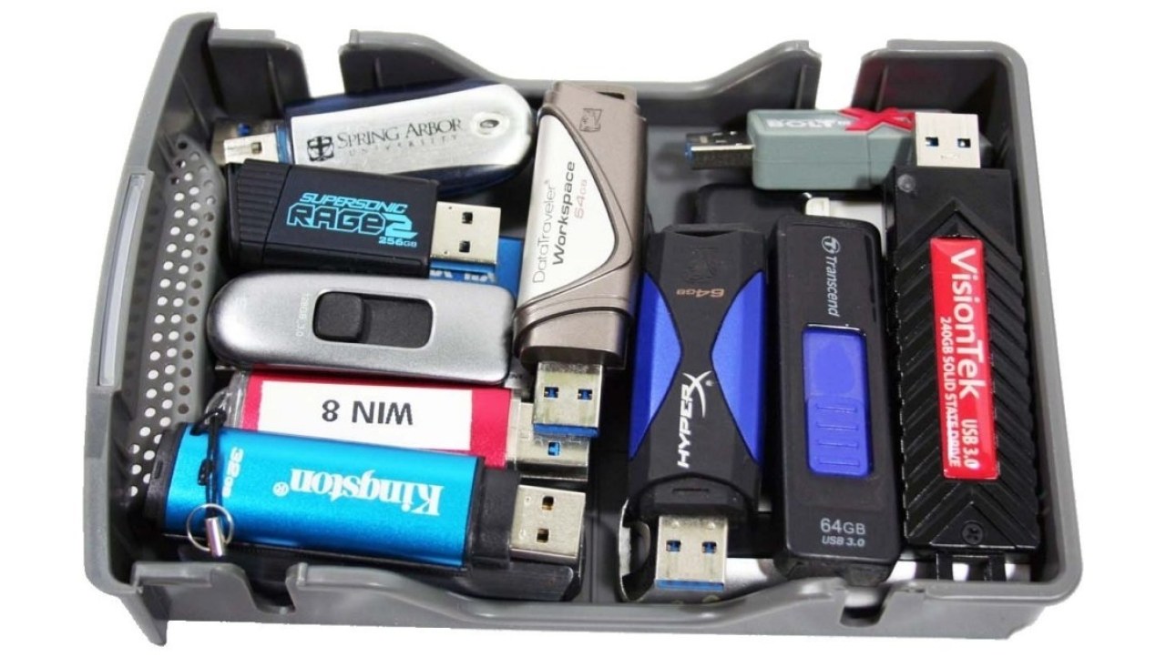 VisionTek DataVault 3S Interlocking Stackable Storage Case Review