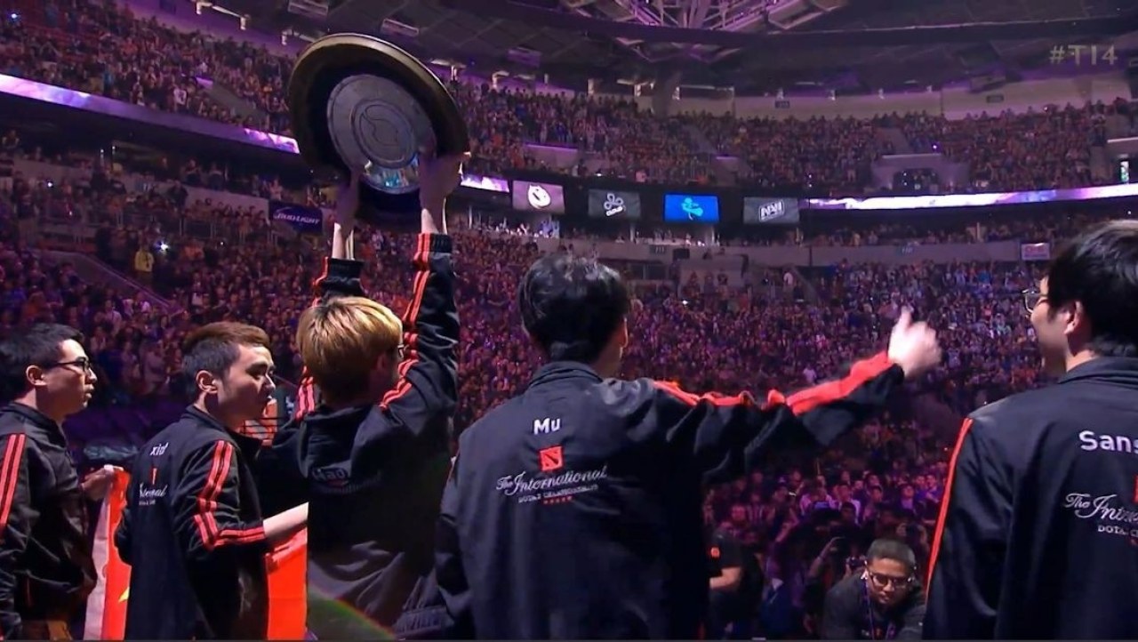 Help me, help you, make you money - The Dota 2 Experience