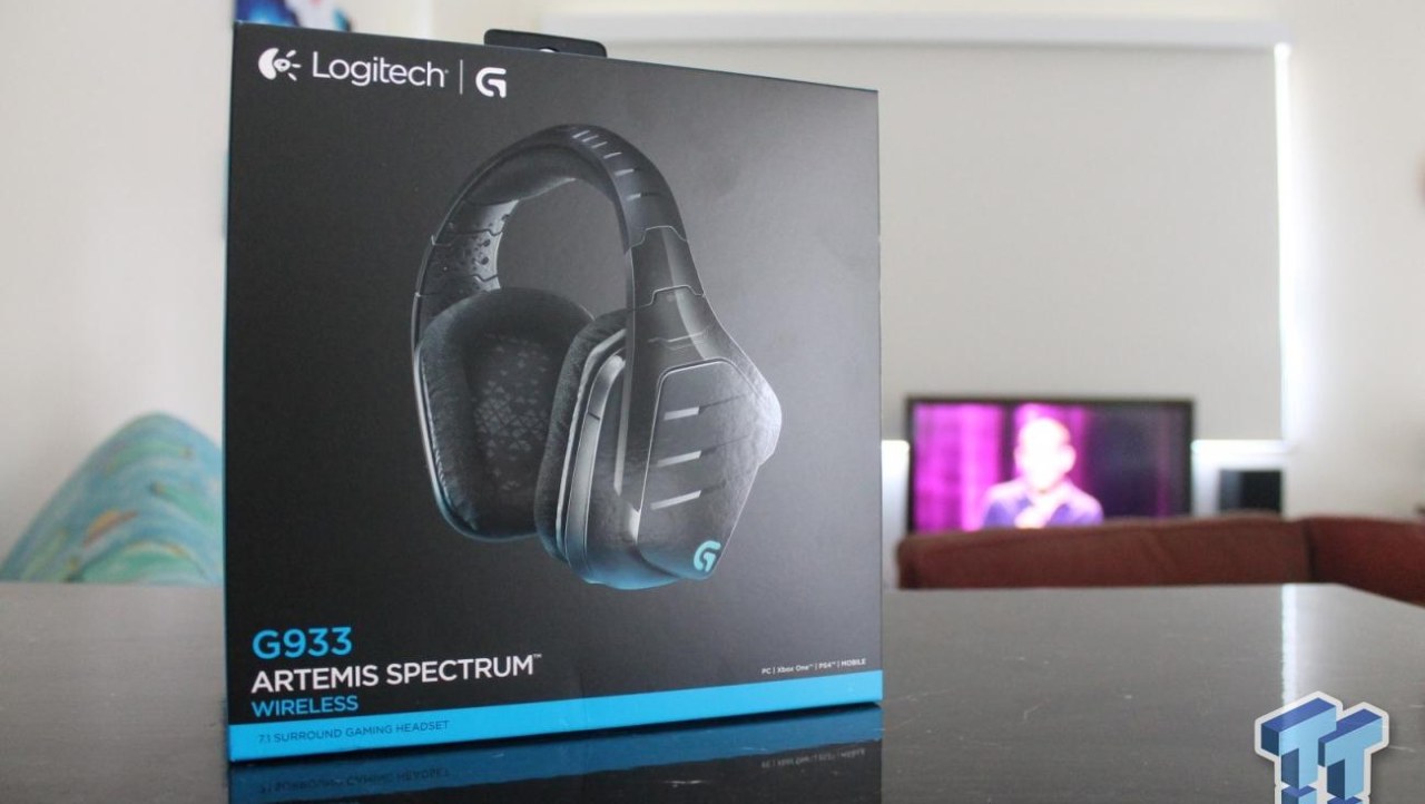 Logitech G933 Artemis Spectrum RGB Wireless Gaming Headset Review