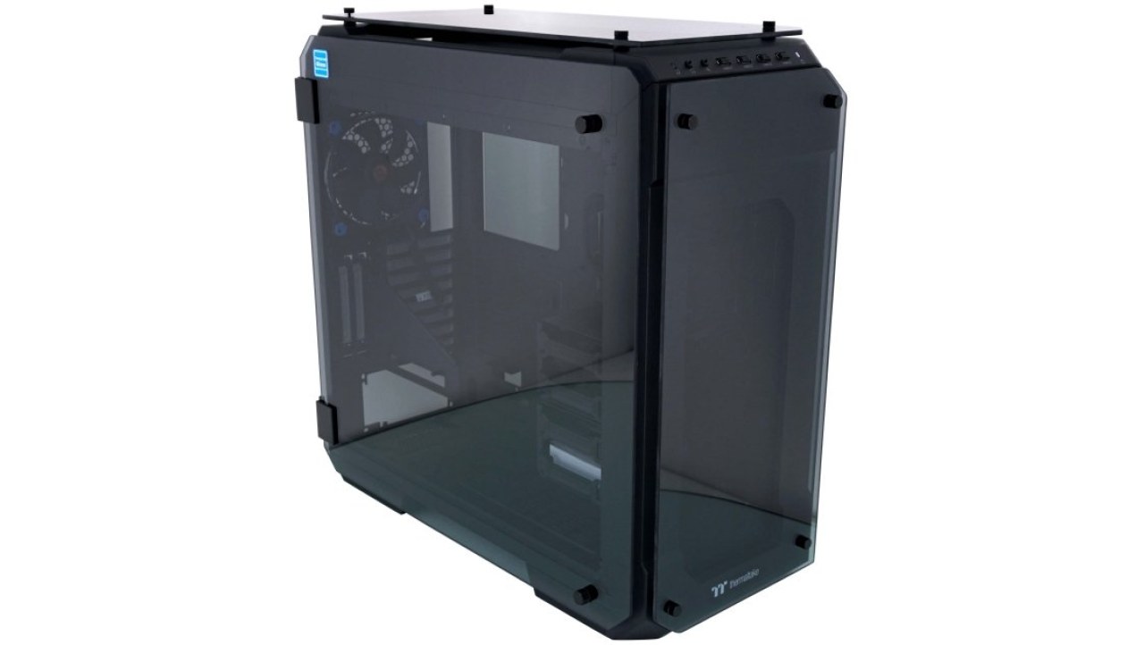 Thermaltake View 71 TG Full-Tower Chassis Review