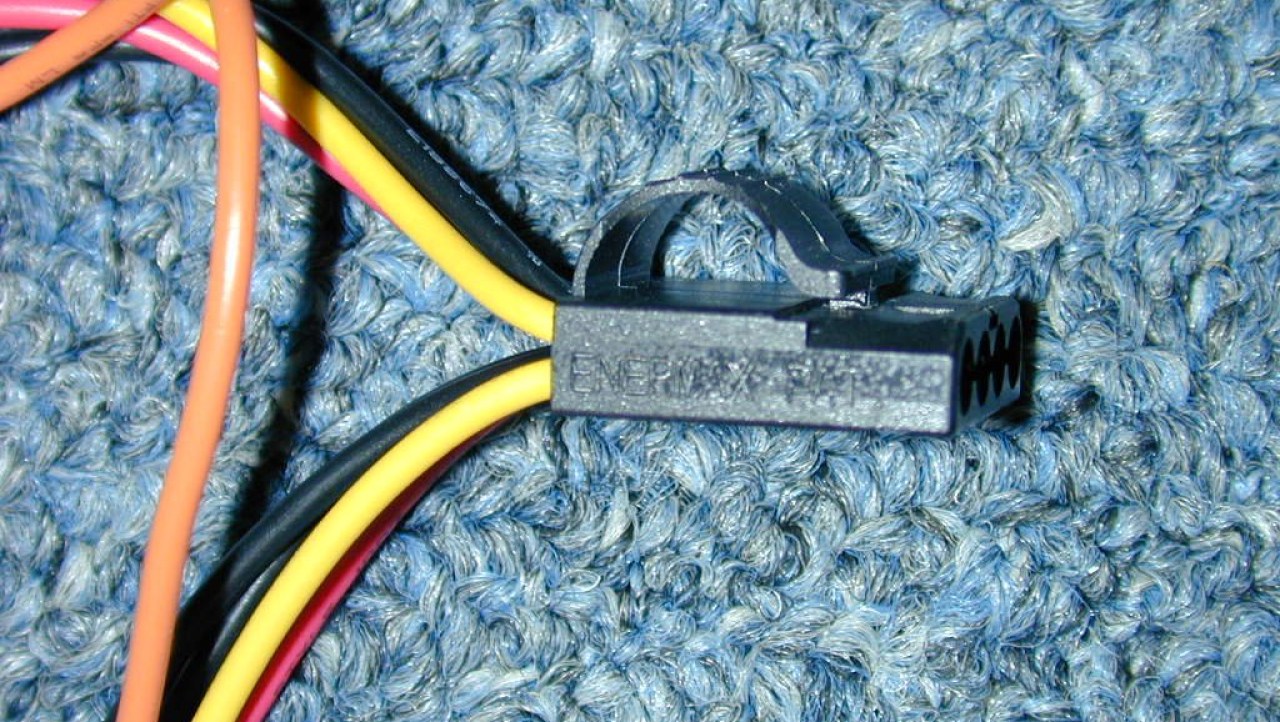Enermax Liberty EL620AWT 620-watt Power Supply