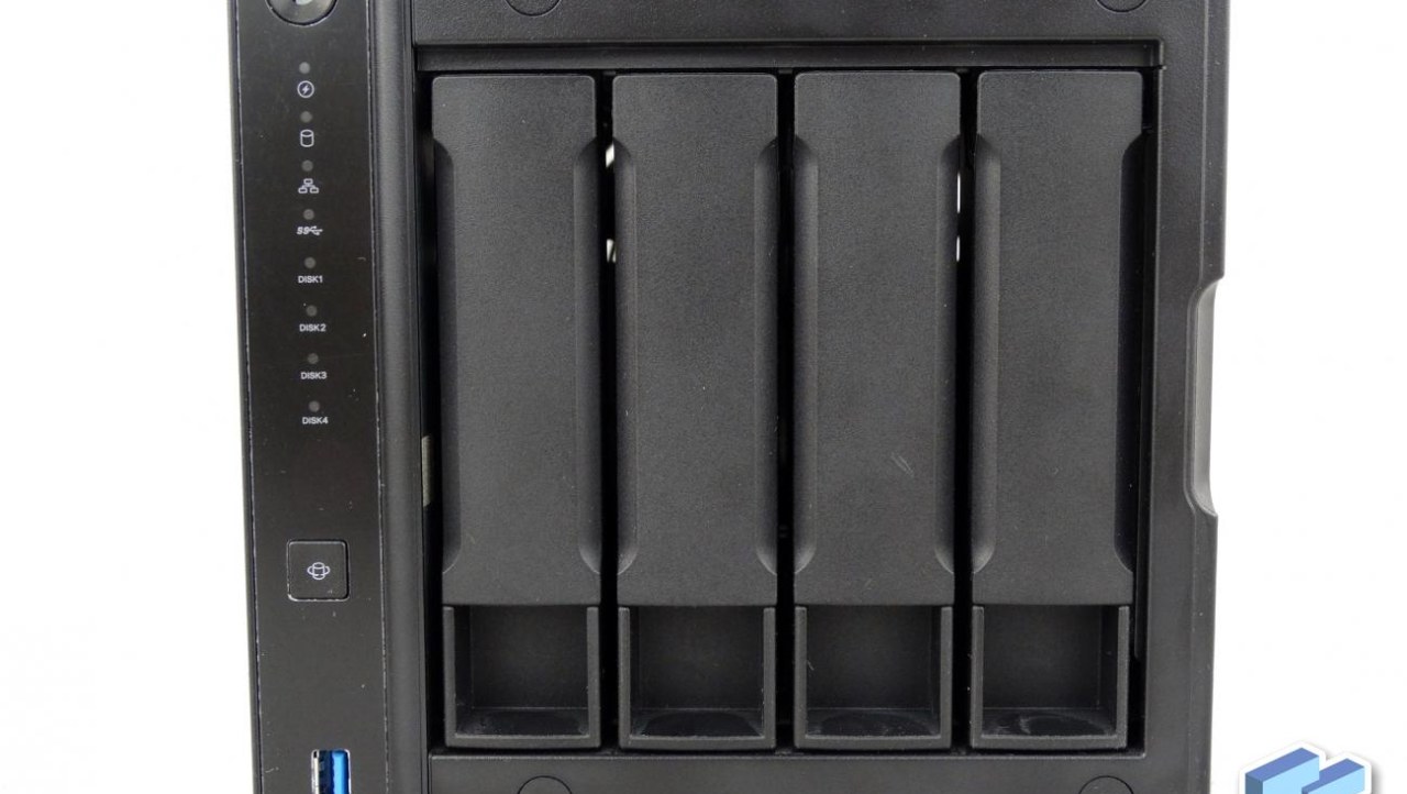 Asustor AS4004T Low-Cost 10GbE NAS Review
