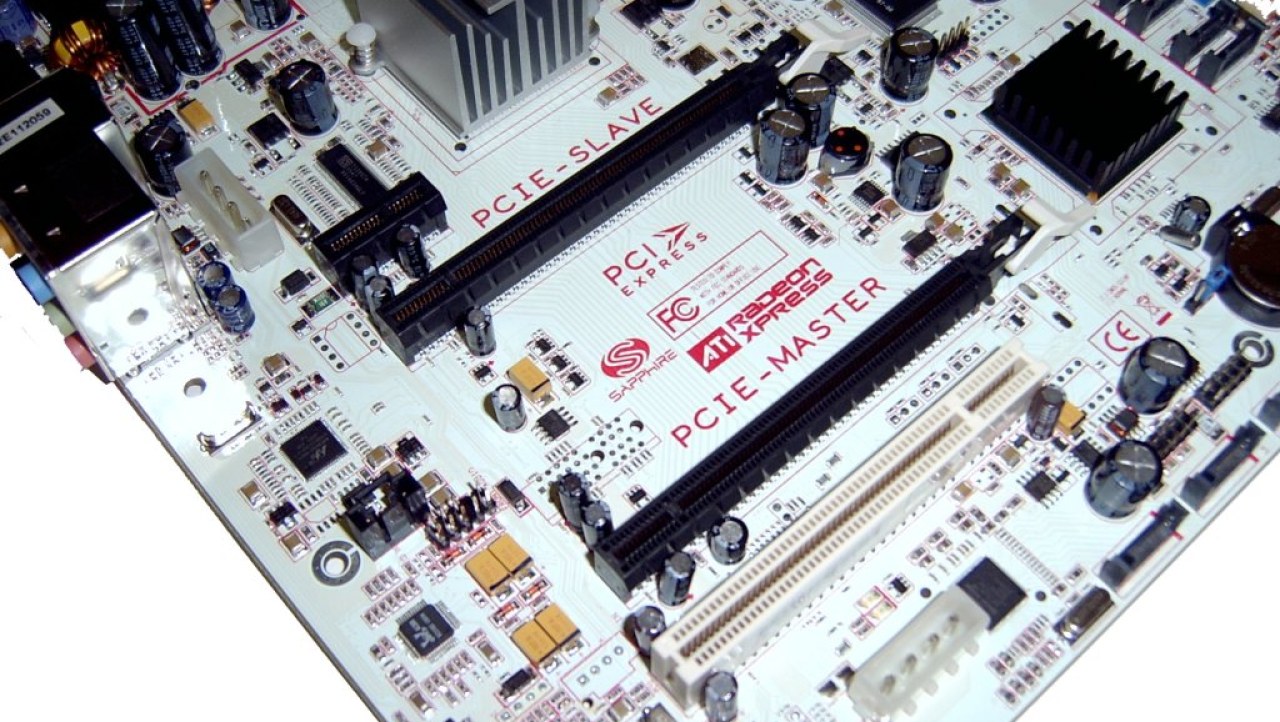 Sapphire PURE CrossFire PC-A9RD580 Motherboard