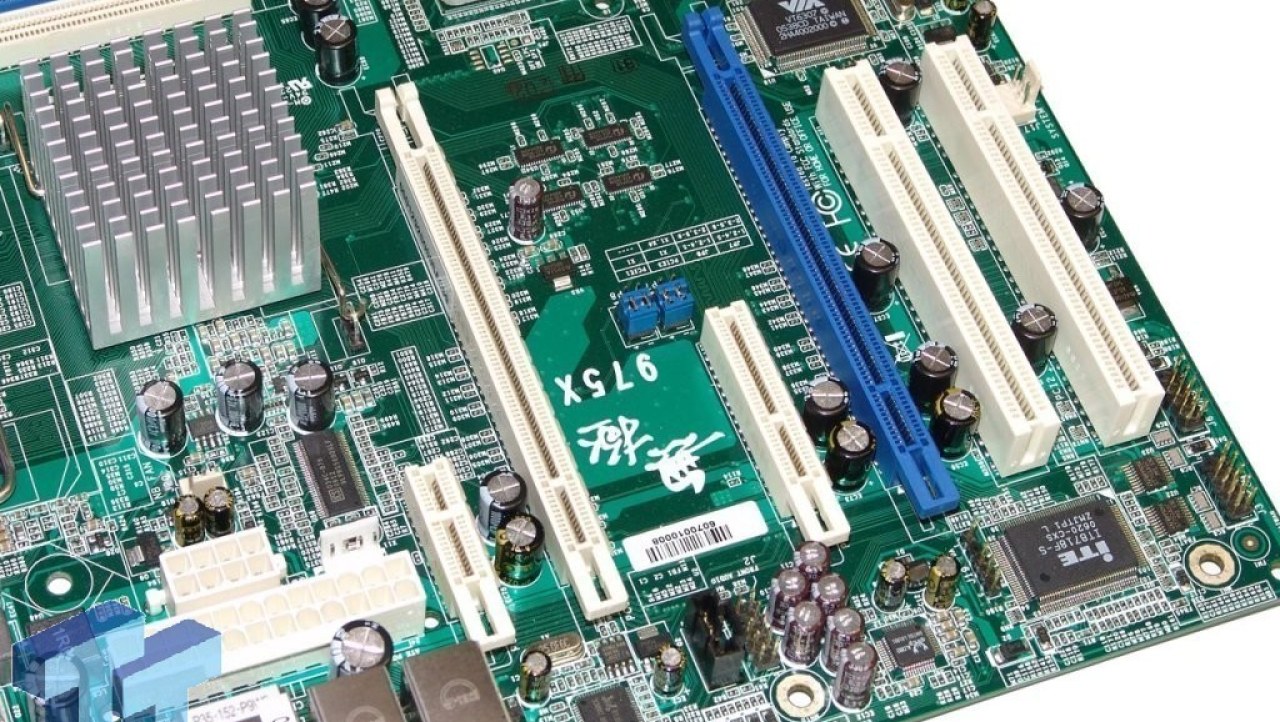 DFI vs. MSI - Conroe 975X Motherboards Tested