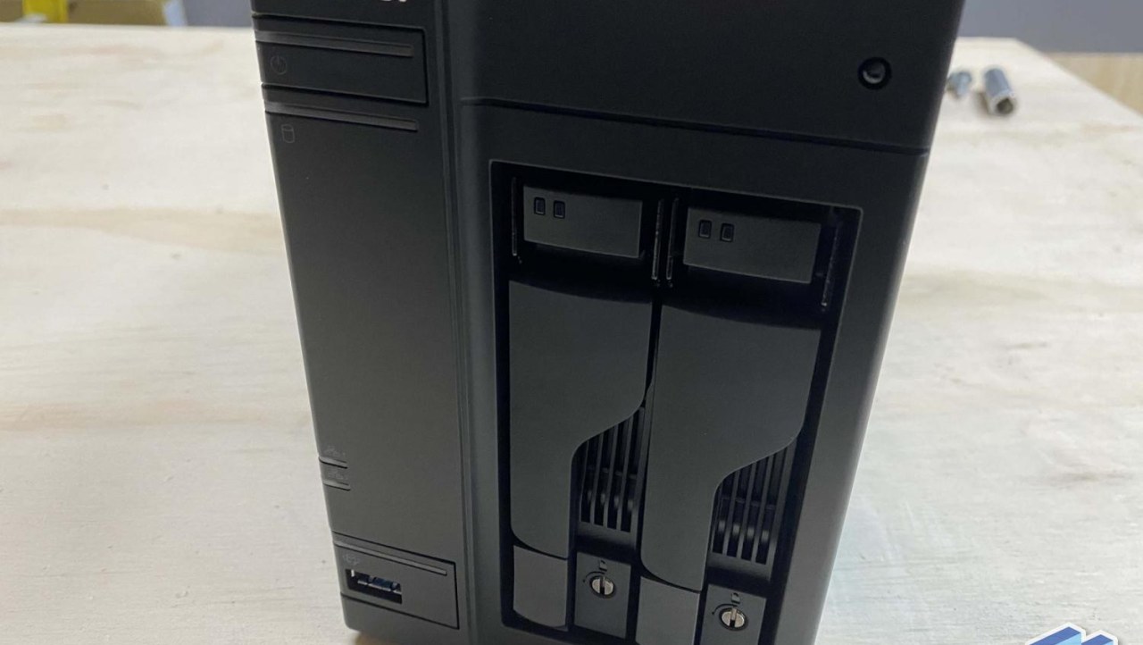 ASUSTOR AS6602T Lockerstor 2 NAS Review