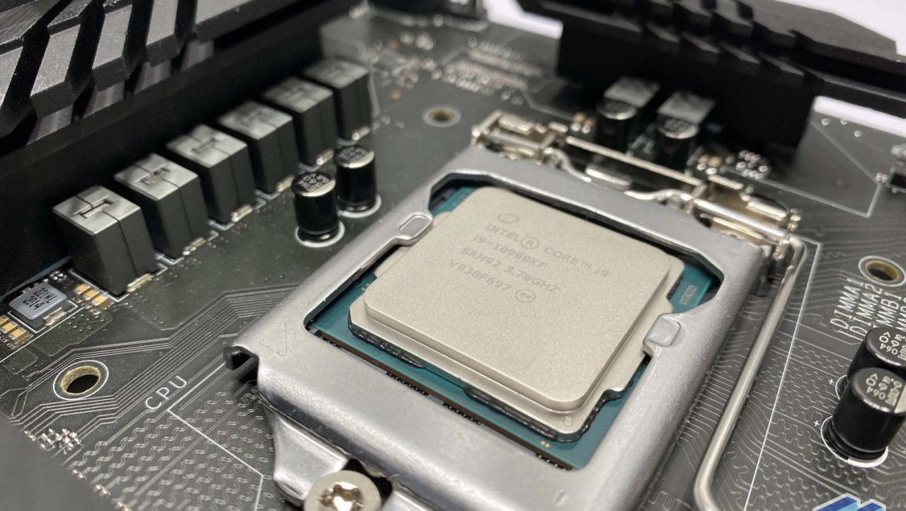 Supermicro C9Z490-PGW Build Guide + Giveaway with Intel's 10900KF