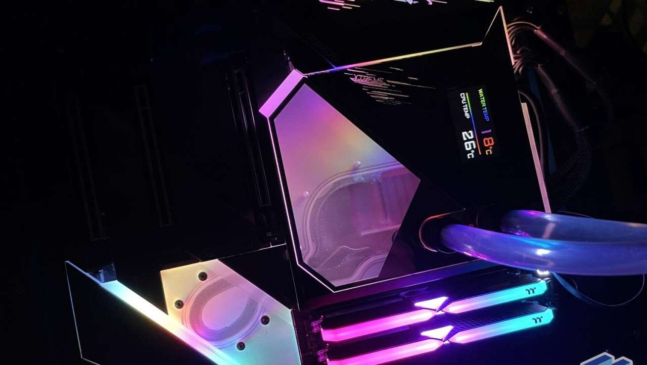 GIGABYTE Z590 AORUS Xtreme Waterforce Motherboard Review