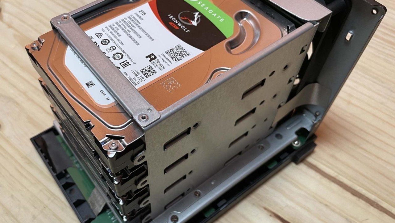 ASUSTOR Drivestor 4 (AS1104T) NAS Review