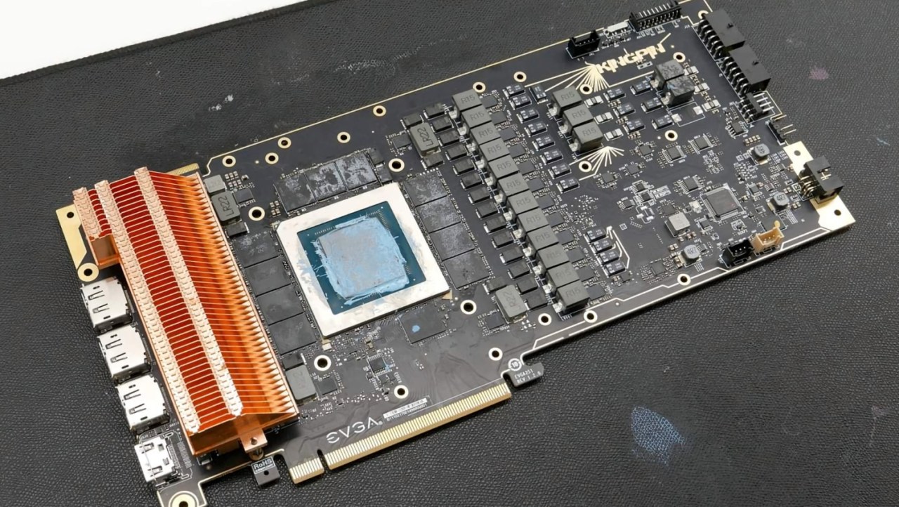 EVGA GeForce RTX 3090 Ti KINGPIN PCB: 28-phase VRM, dual 16-pin power