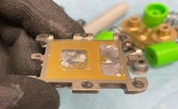 AMD Zen 4-based Ryzen 7000 series CPU spotted in the nude: delidded