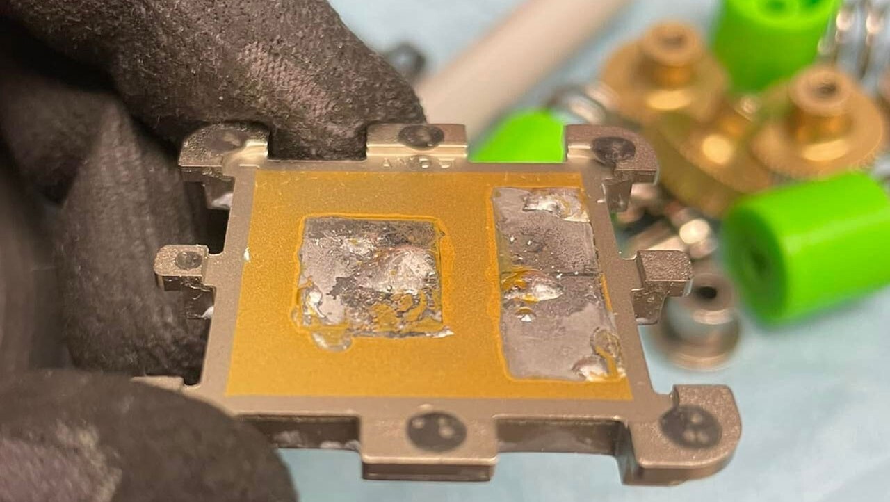 AMD Zen 4-based Ryzen 7000 series CPU spotted in the nude: delidded