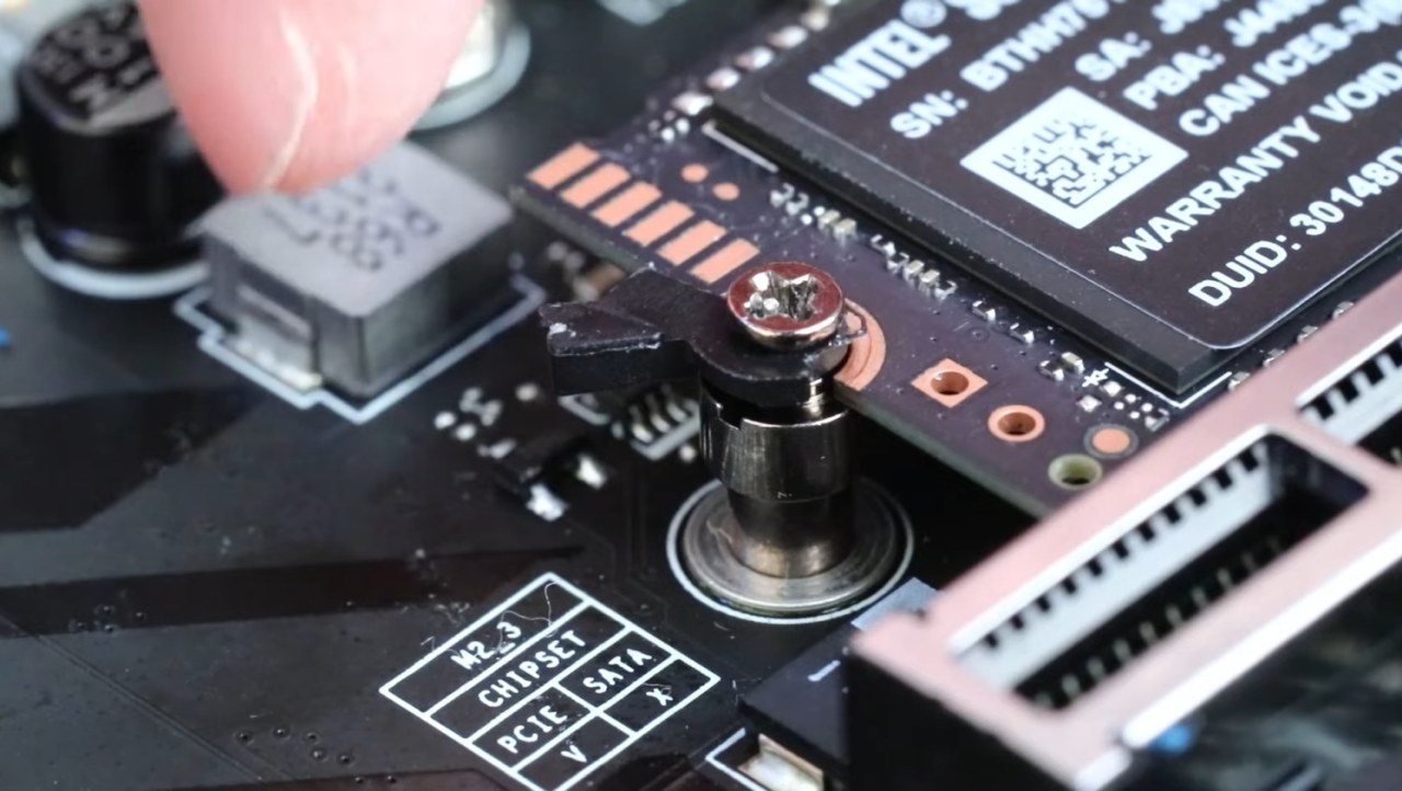 MSI X670 + B650 motherboards should have screwless M.2 SSD access