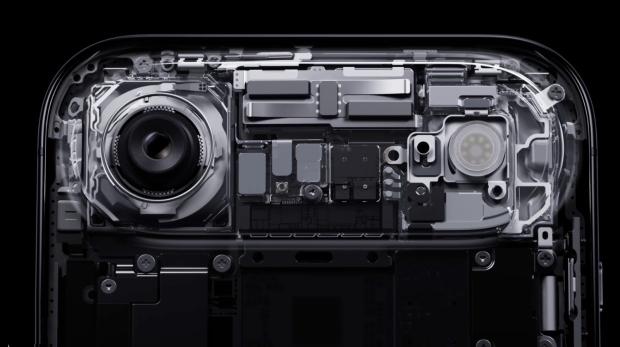 Apple's in-house C1X 5G modem in iPhone Air, not as good as Qualcomm 5G inside 17 Pro, Pro Max