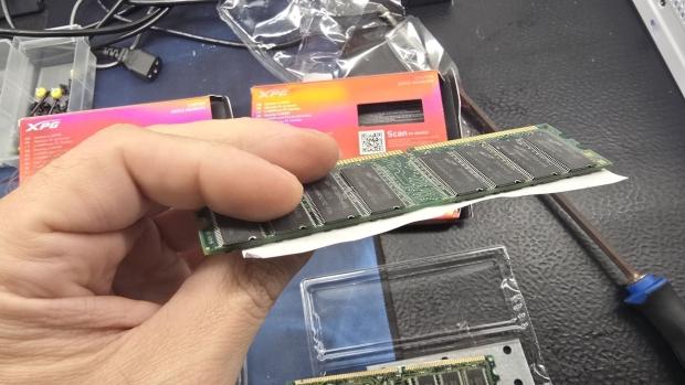 Sigh, DDR5 RAM scams are here: sealed DDR5 kits sold with DDR2 sticks, fake weight plates