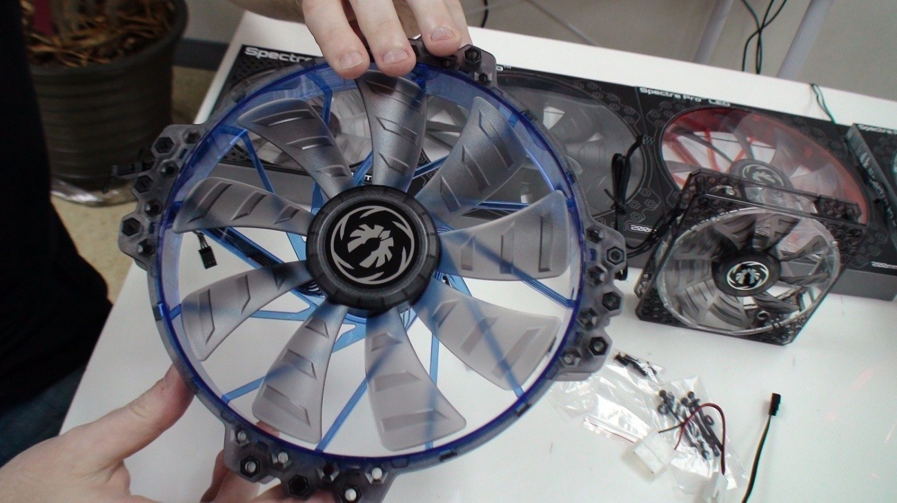 Bitfenix Spectre Pro Cooling Fans Exclusive Video Preview Tweaktown