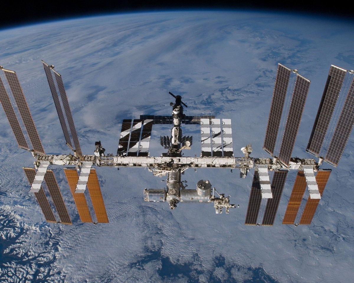 Astronautas da Estação Espacial Internacional vão votar do espaço