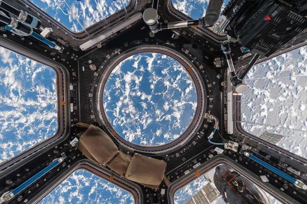Astronaut snaps embarrassing photo of space junk while aboard ISS